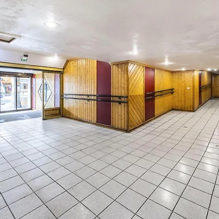 Apartment Neves - Location: Pour 4 Personnes Dans Un Quartier Jeune Et Anime Les Neves Mae-9062 *