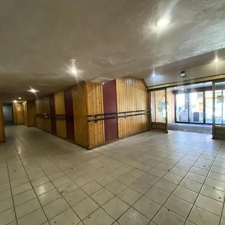 Apartment Neves - Location: Pour 4 Personnes Dans Un Quartier Jeune Et Anime Les Neves Mae-9062 *